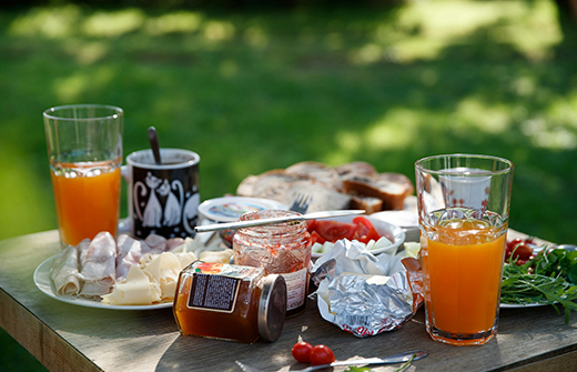 Food & Beverage​​